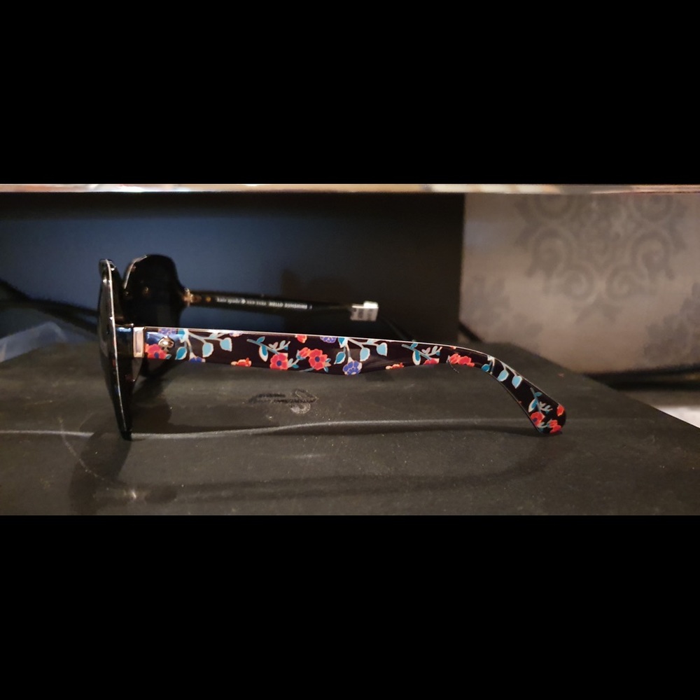 Brand Mew Kate Spade Karalyn Sunglasses - Picture 2 of 7